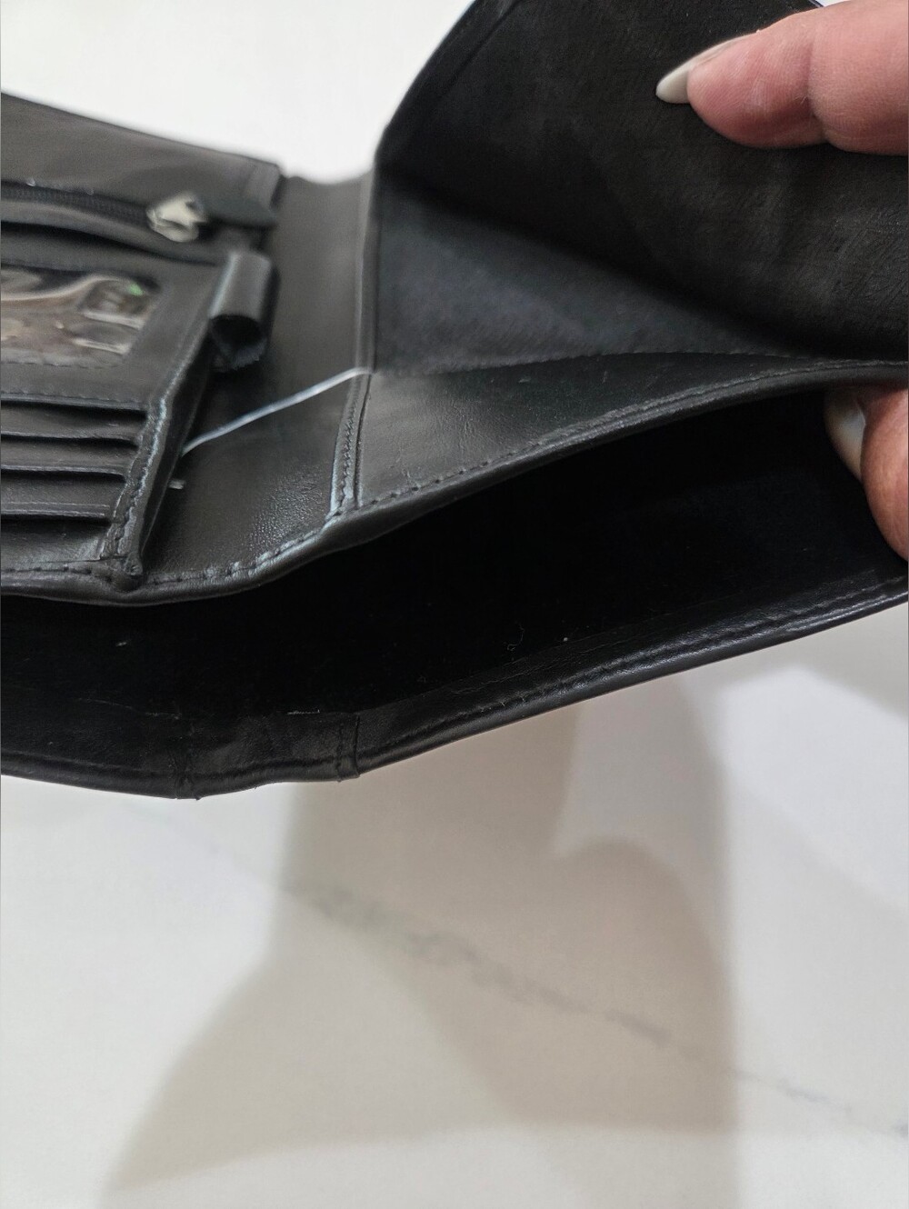 Leather Travel Wallet with RFID Protection - Black 100% Leather. - Picture 6 of 15